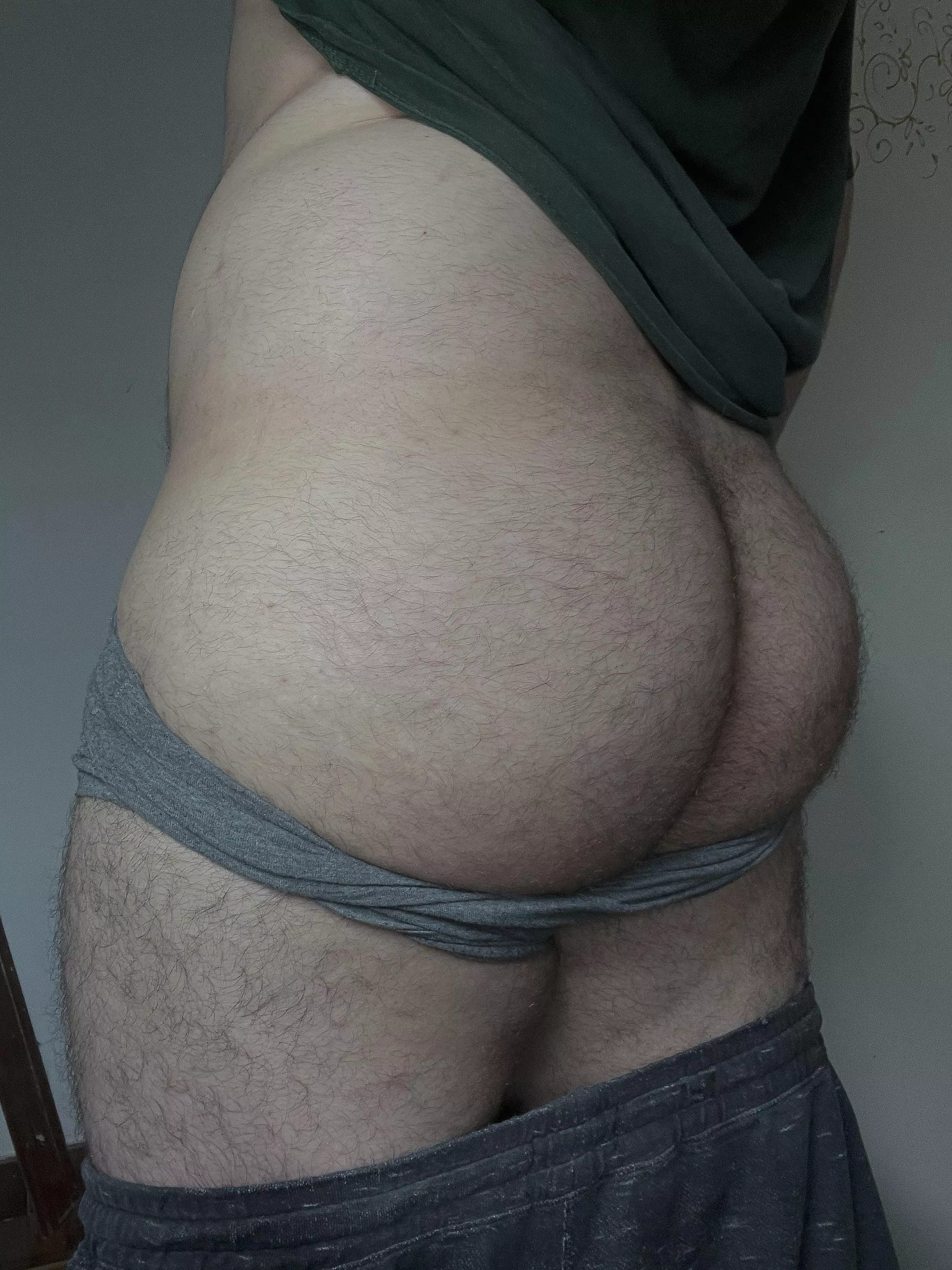 Hairy ass are the best