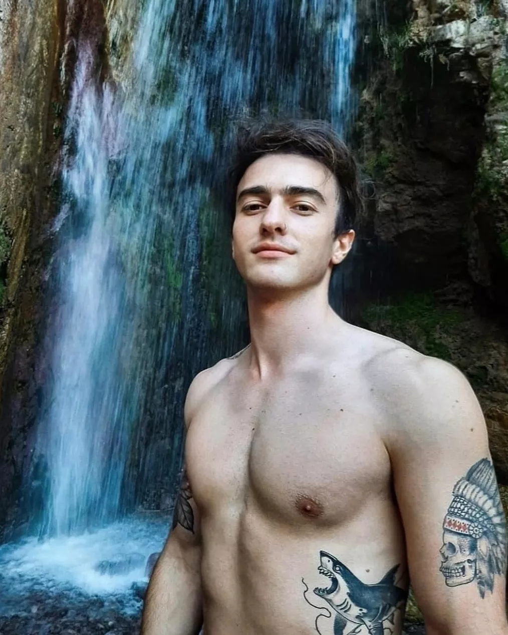 Hey guys! do you like latin boys 🙈?