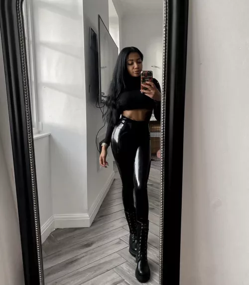 Latex leggings with boots and a normal crop as an everyday outfit