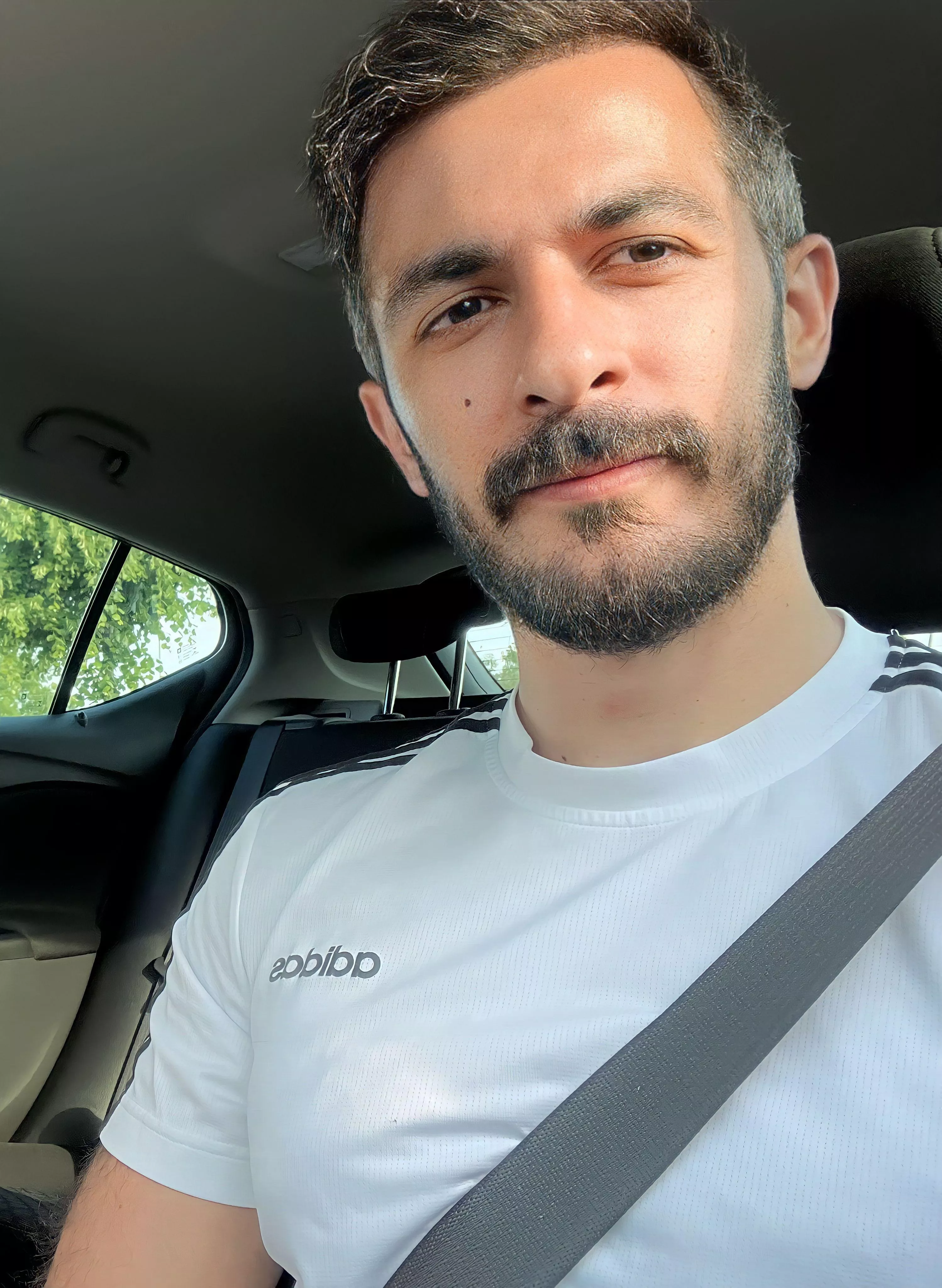 Literally the worst days of my life but gotta smile somehow.. Literally the worst days of my life but gotta smile somehow..