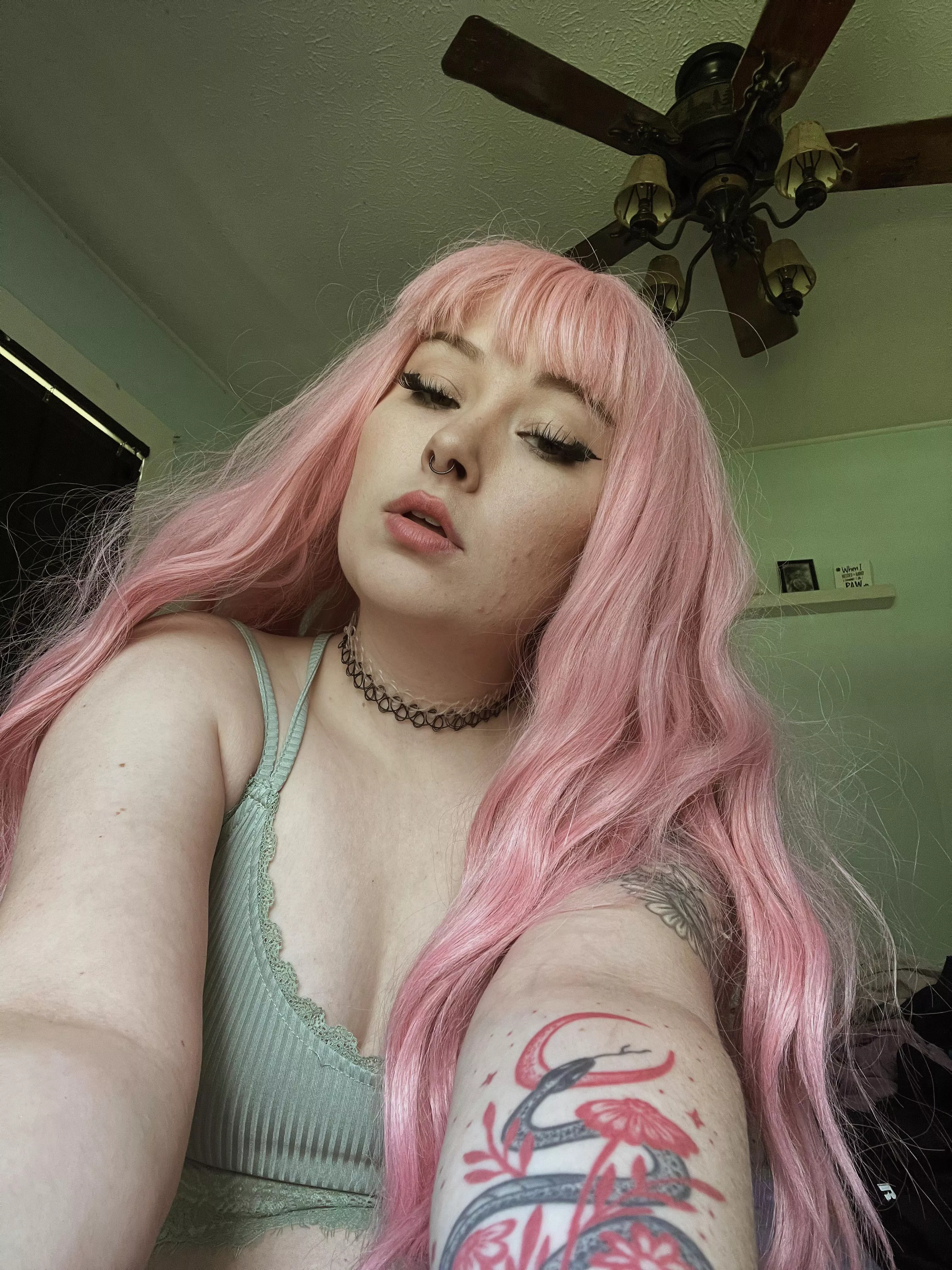 Mommy needs a new simp to care for