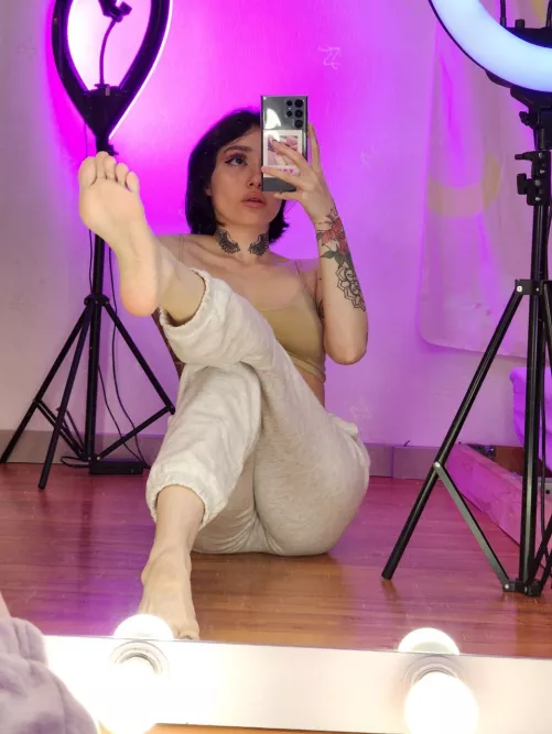 my feet will cover your whole face