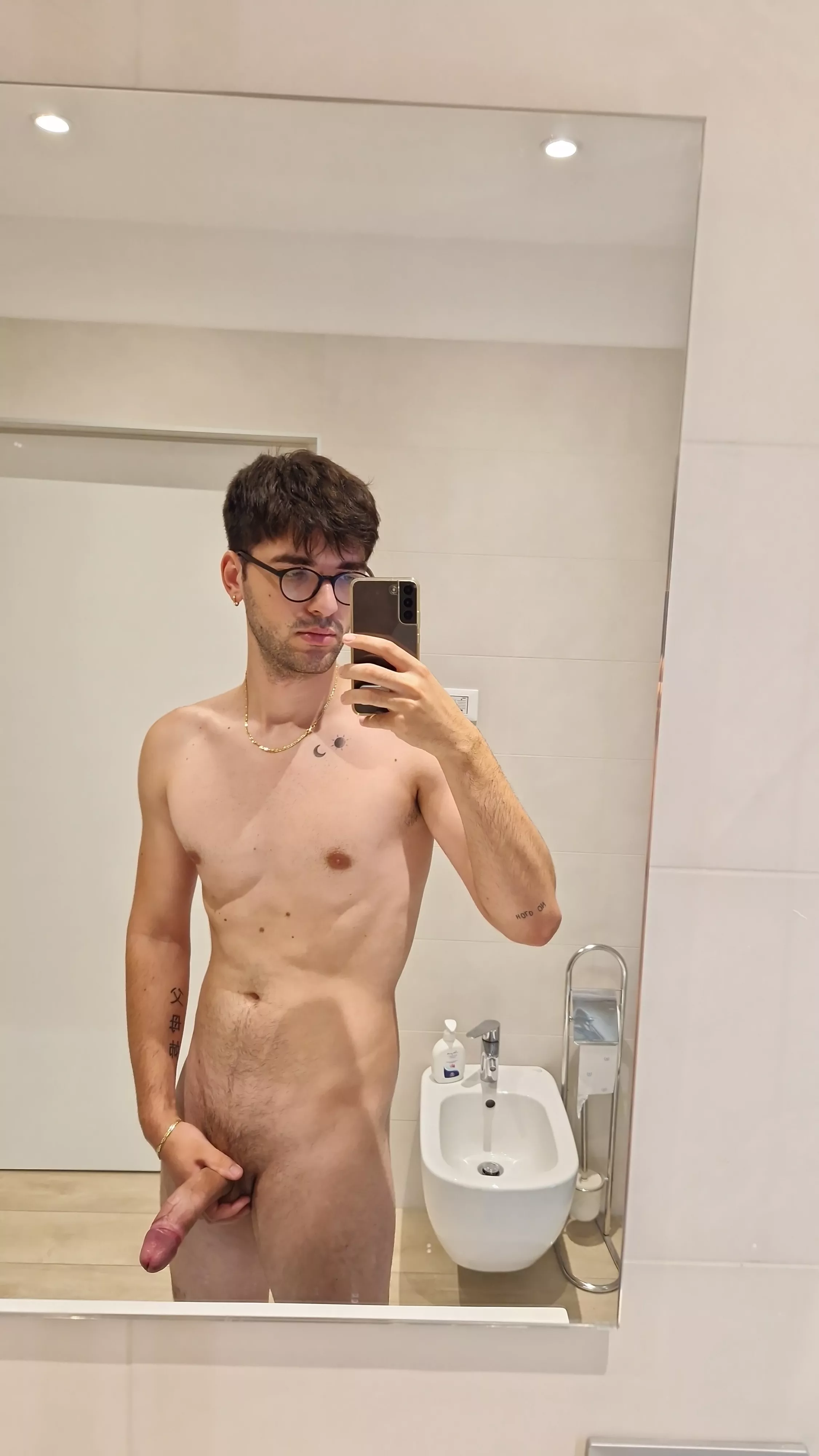 Woke up horny, hope you can help