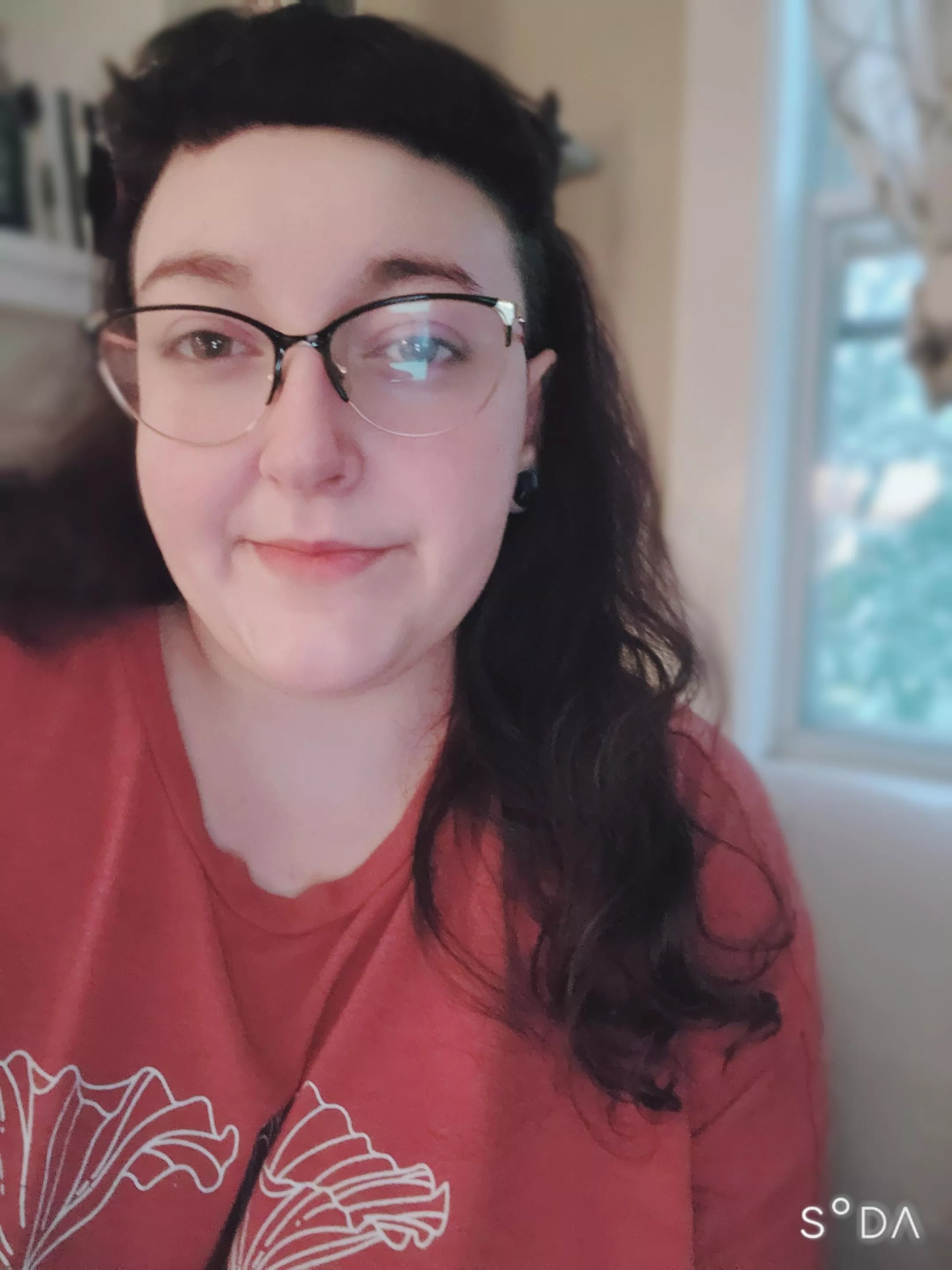 Good morning! 🤗 I'm looking a lil dorky today 🙈