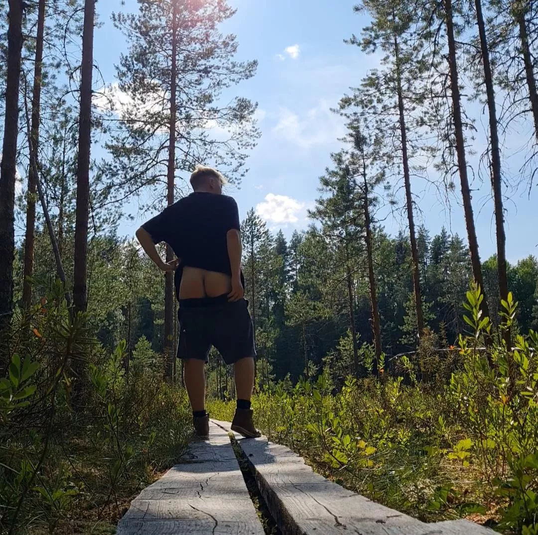 [21] like my butt?🍑