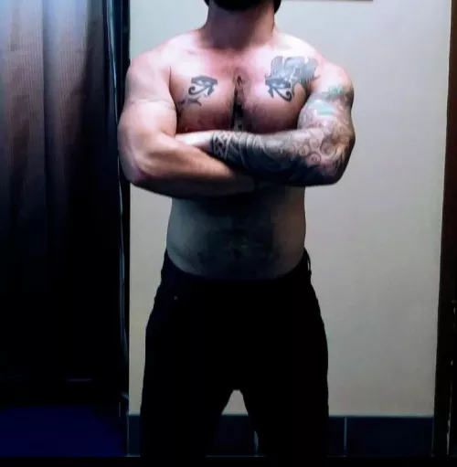 Just a fella with a few tattoos looking for a confidence boost on a slow work day.