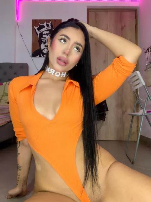 Need to wear orange more often