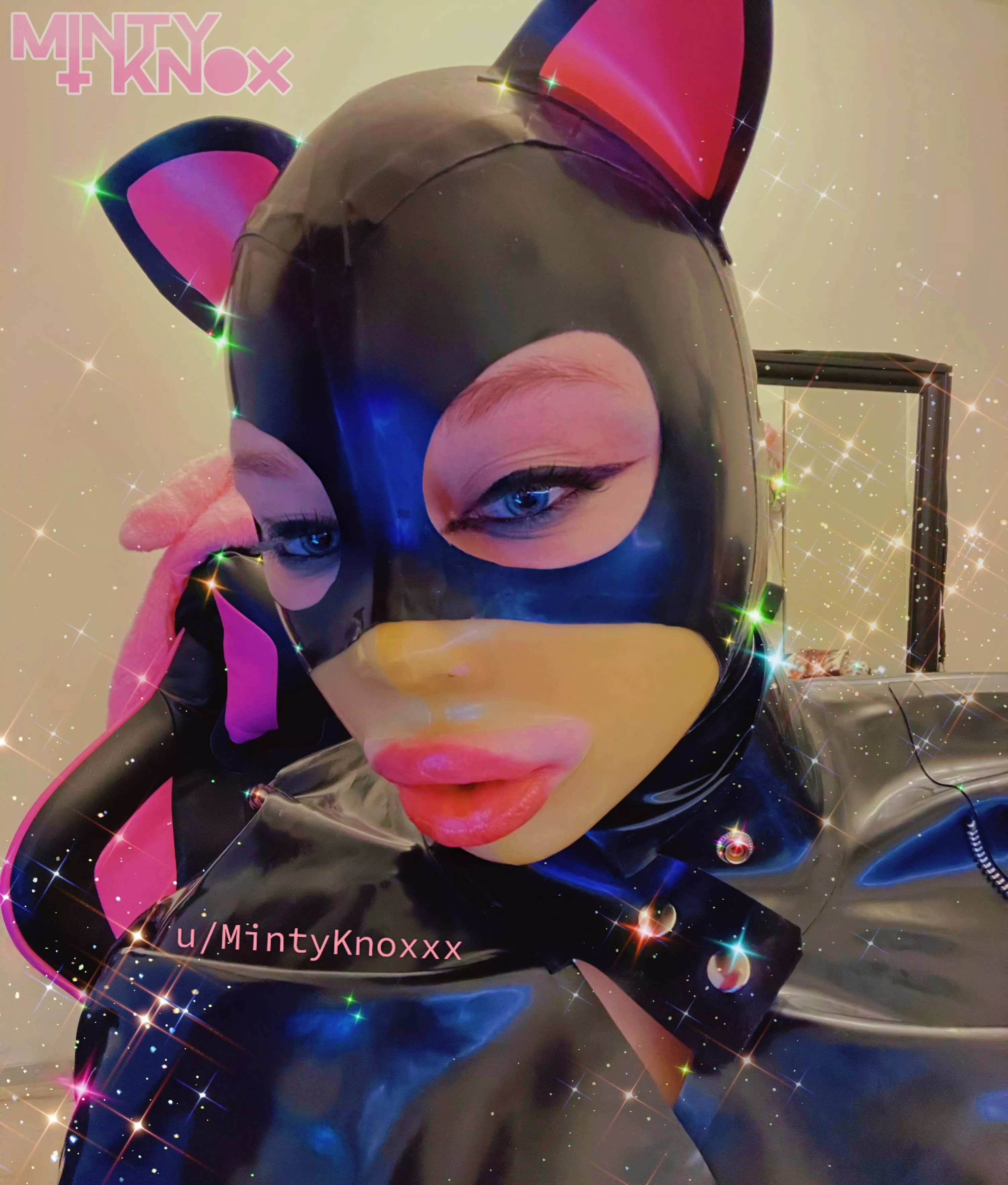 Rate my latex hood from 1-10 🤩