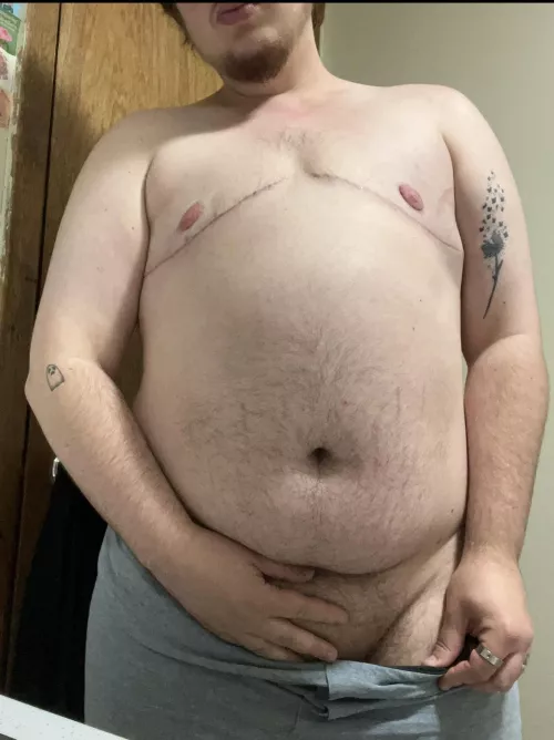 rub my belly?? ☺️