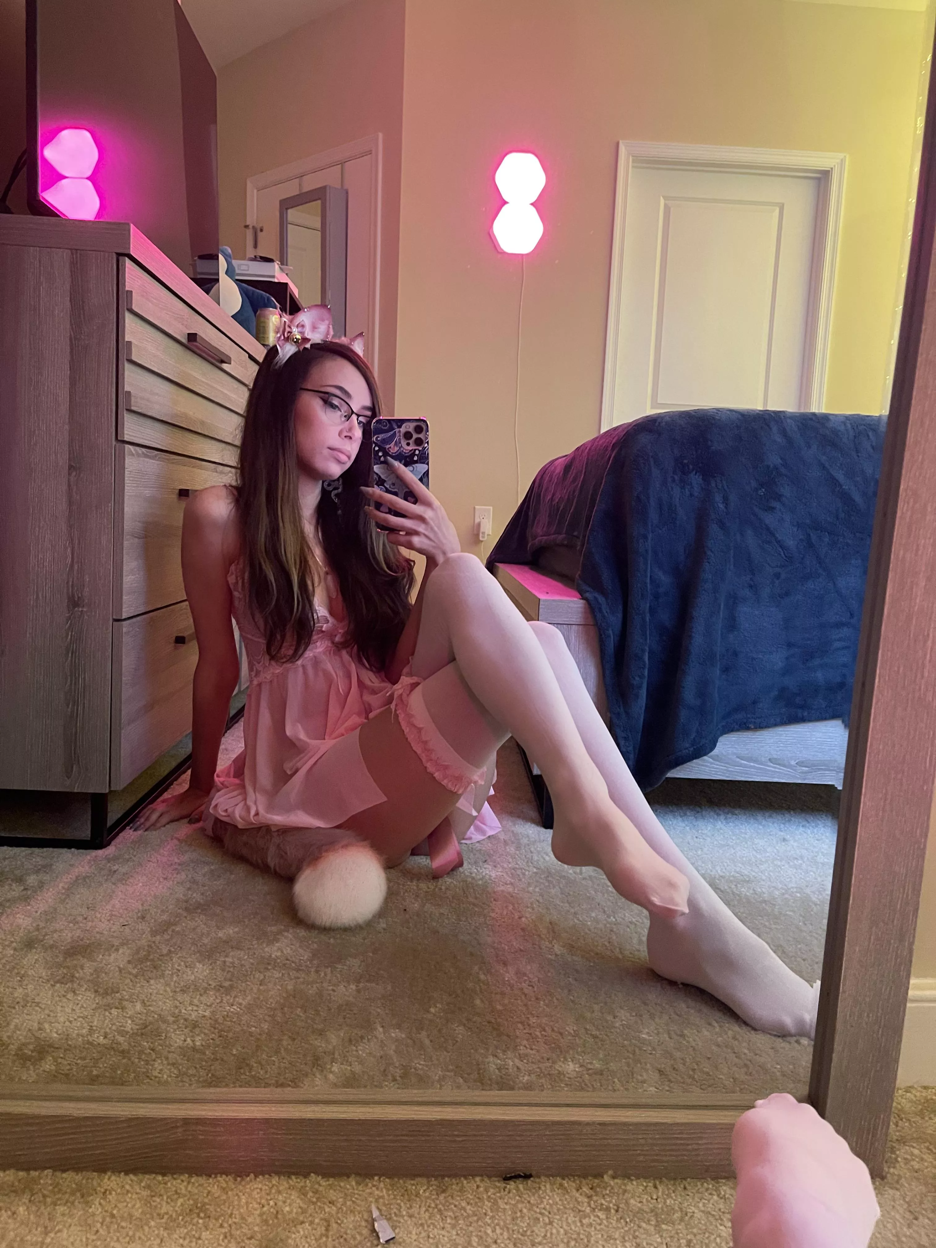 Thought these socks looked cute with this outfit 😉