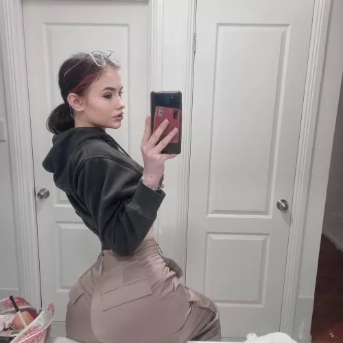 would you dump your load in a girl that's built like me?