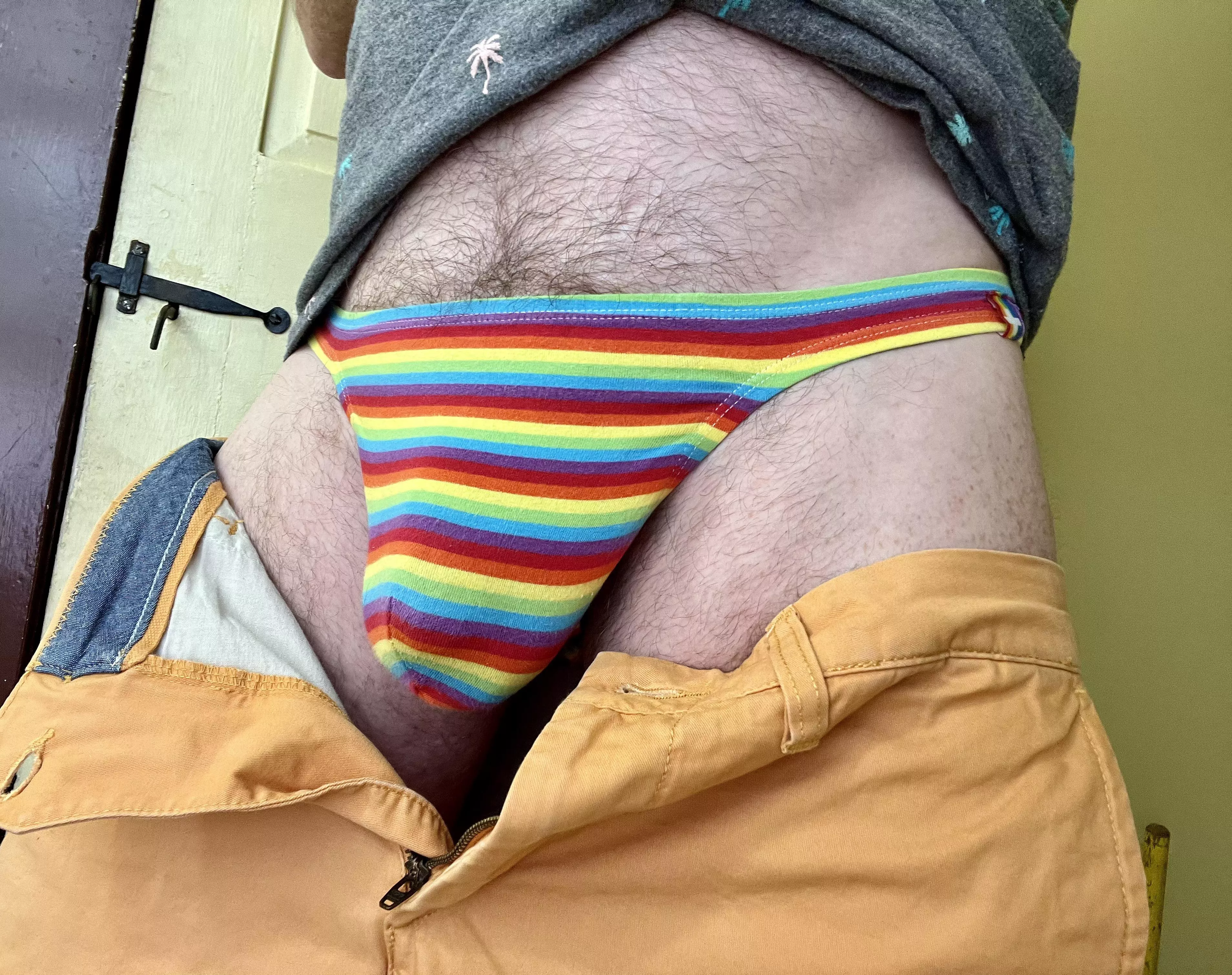 After days of rain, the sun came out and I found a rainbow (56)