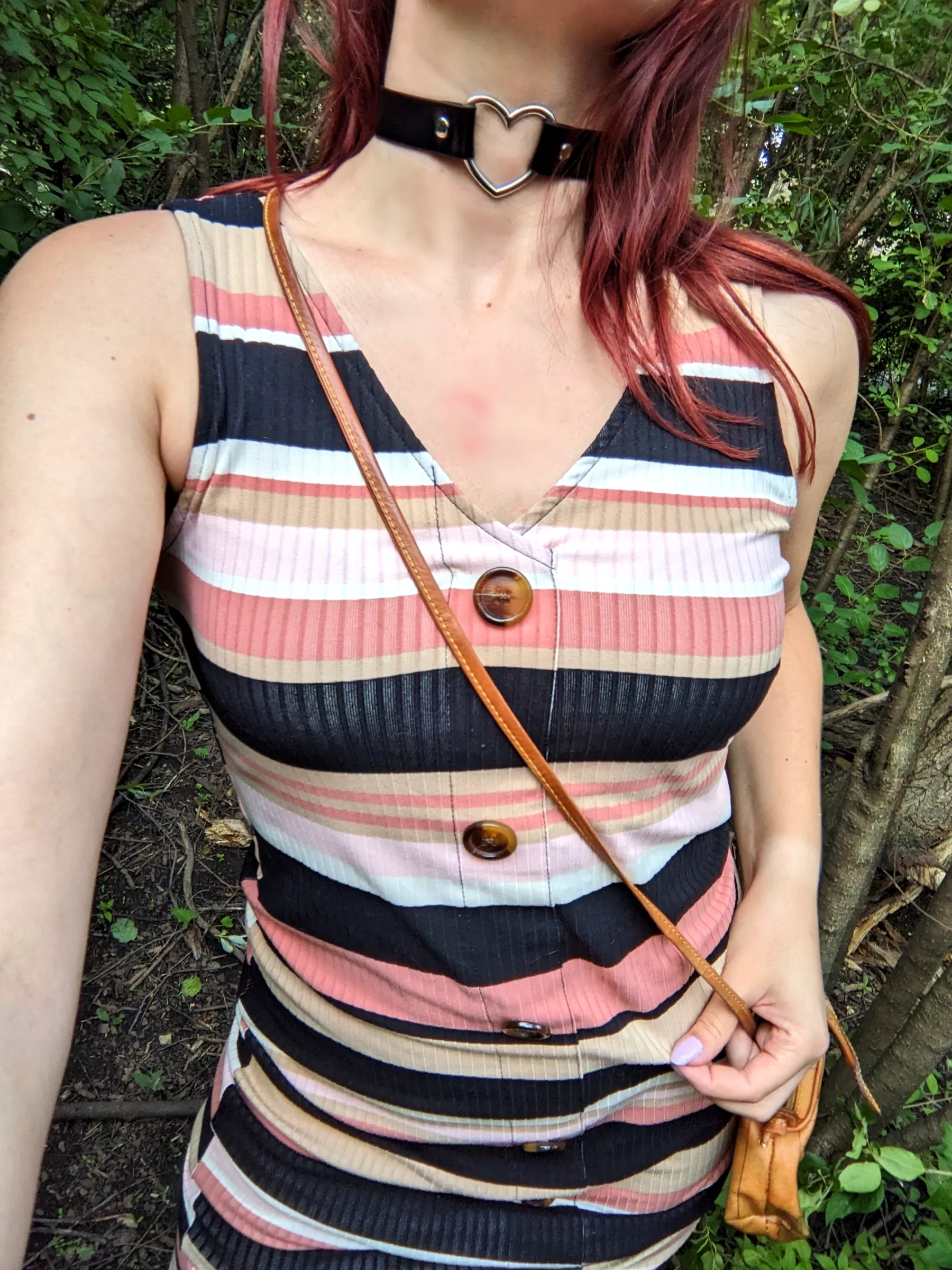 Love my new choker 🖤 [f]