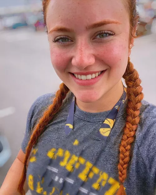 No makeup and pigtails coz I feel sexy this way