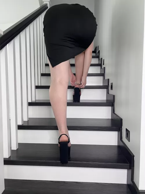 would you lift my dress?