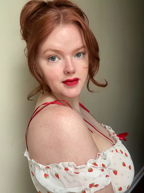 Freckles and strawberries 🍓