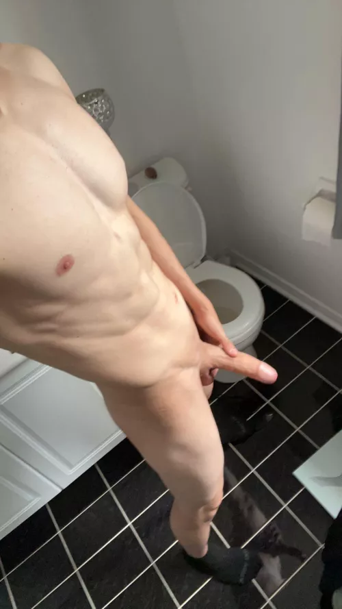 I guess what they say about skinny guys is true