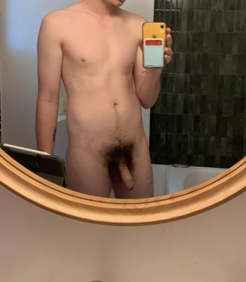 I love when my boyfriend sends me pics of their hairy bush