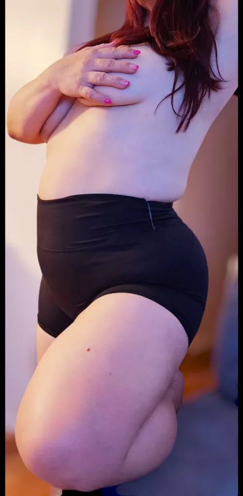 Madam thickness in her yoga shorts 🙅‍♀️