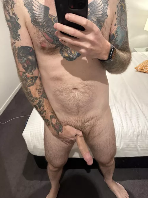 Need so(m)e company in my Melb hotel room