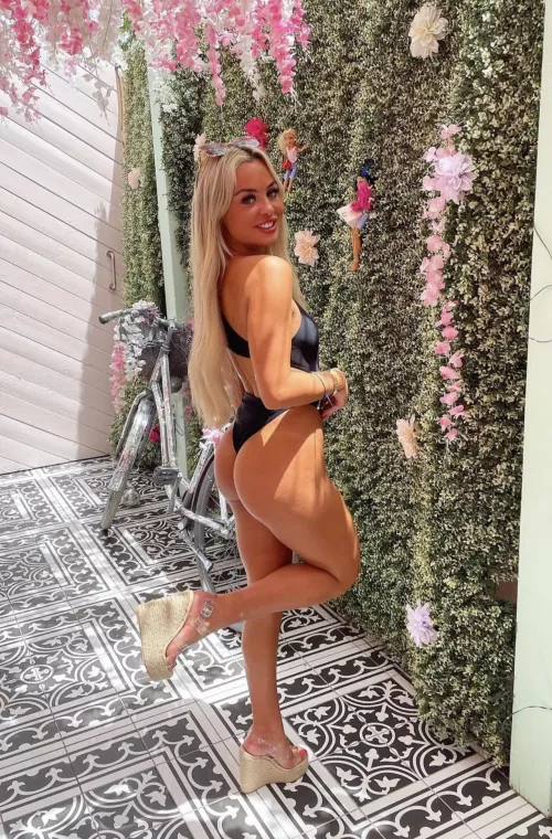 Stunning Chav abroad