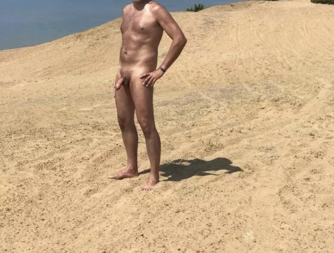 Sunny 🌞 hot 🥵 beach🏝️