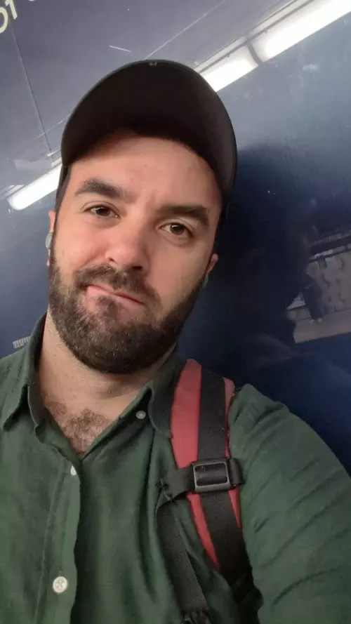 Survived another work day and in need of friends for patio drinks