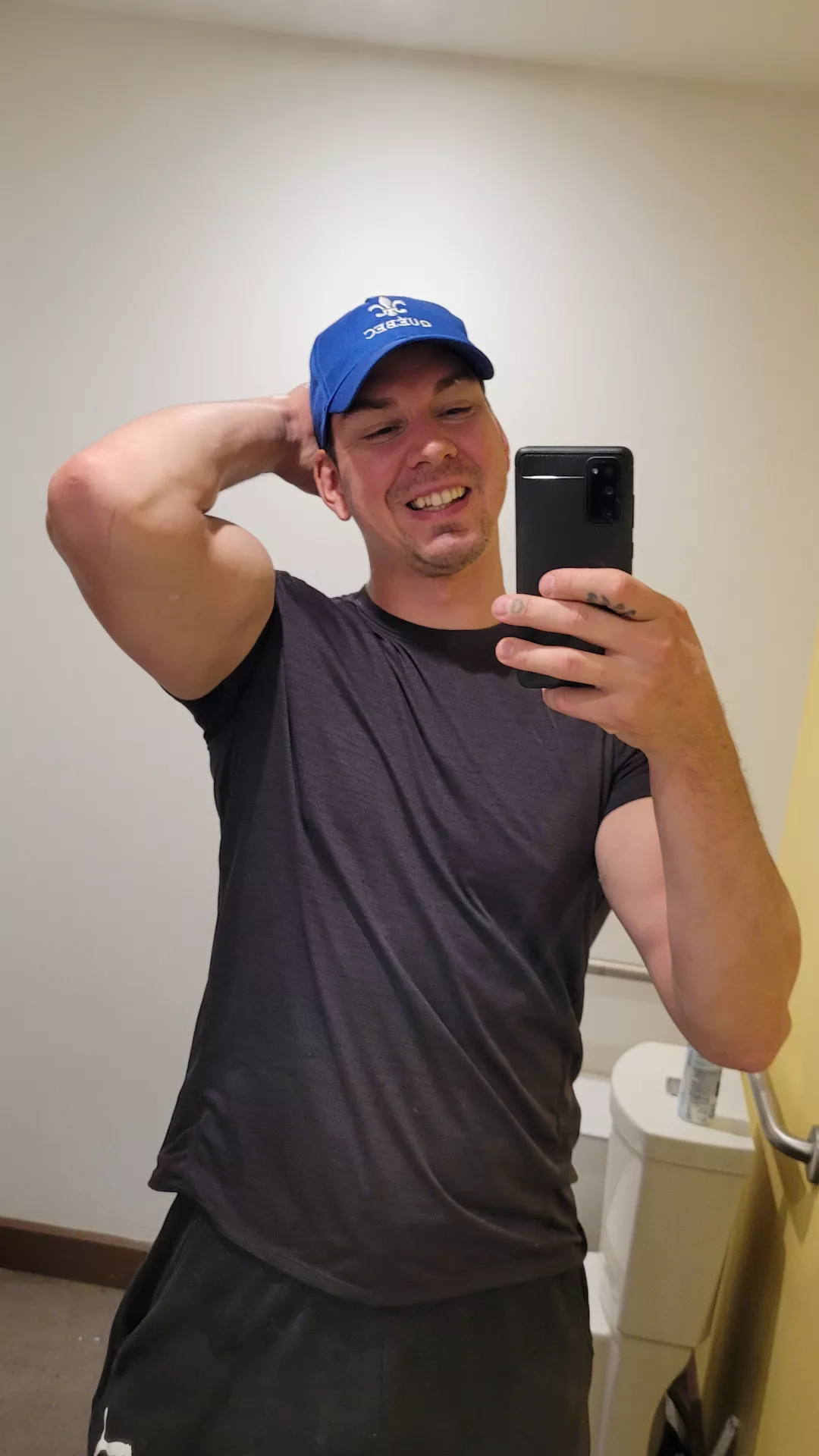 That feeling when you don't wanna go to the gym but then you make a compromise and say you'll only do half your workout but you end up doing the whole thing anyway π That feeling when you don't wanna go to the gym but then you make a compromise and say you'll only do half your workout but you end up doing the whole thing anyway π