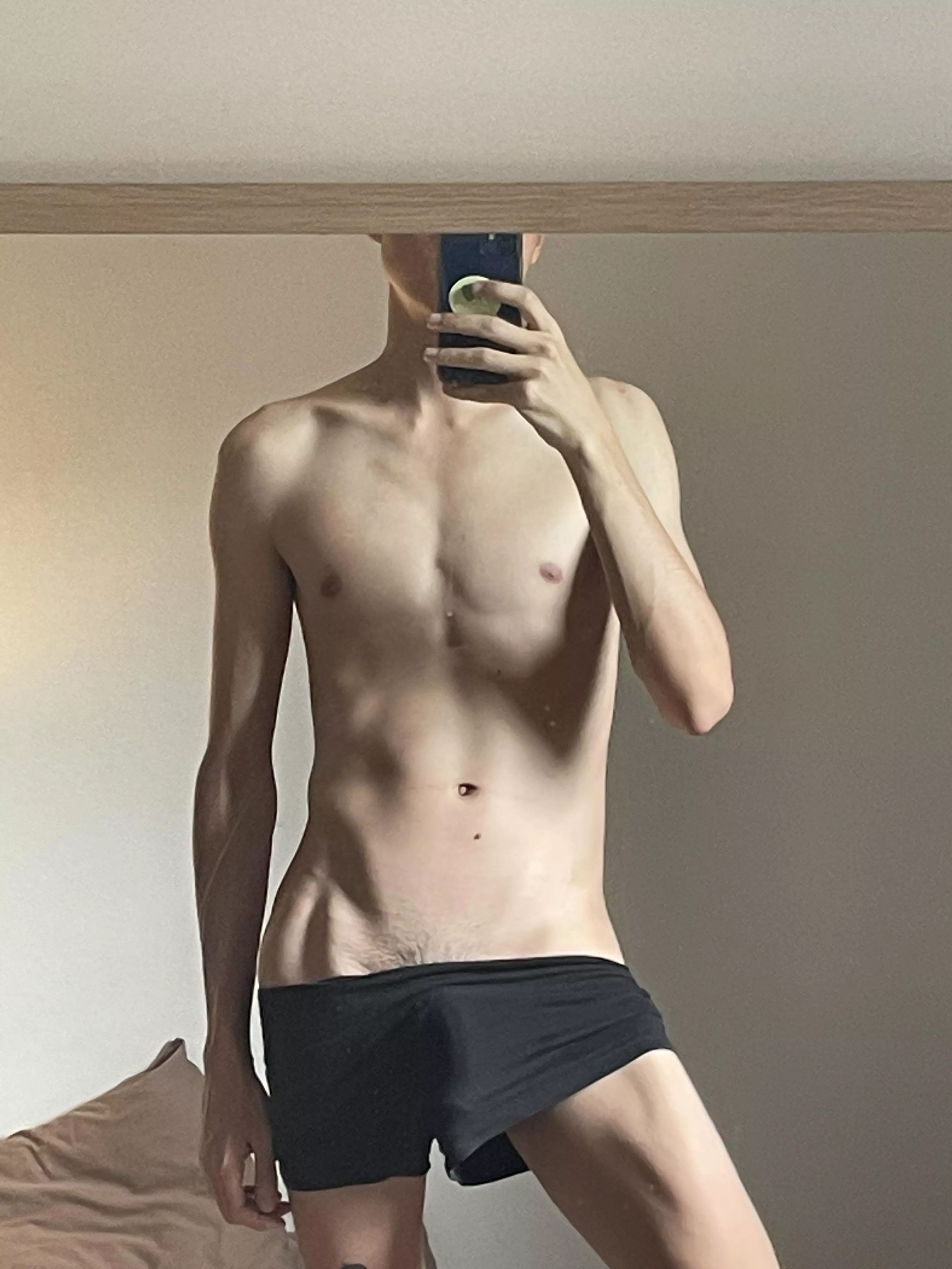 These shorts are too small for me