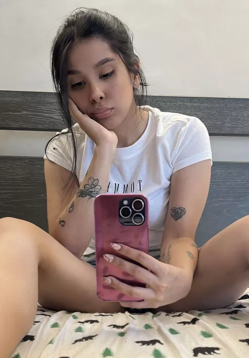 Workout in the gym or in your bed, whatchu think?