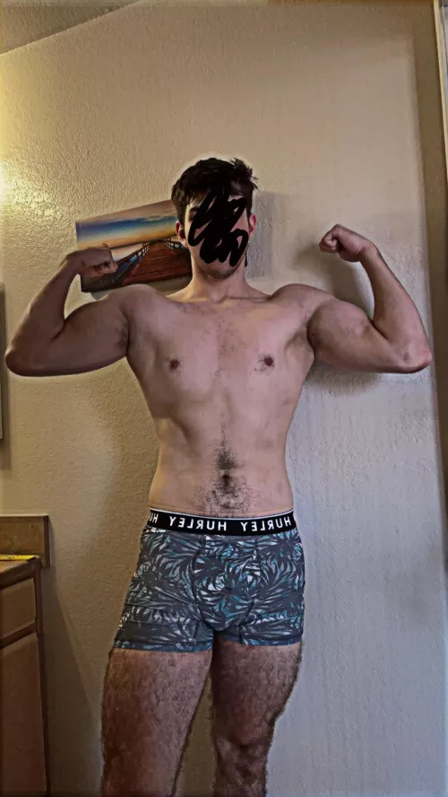 20 bottom looking for big cock sc:sky444dav