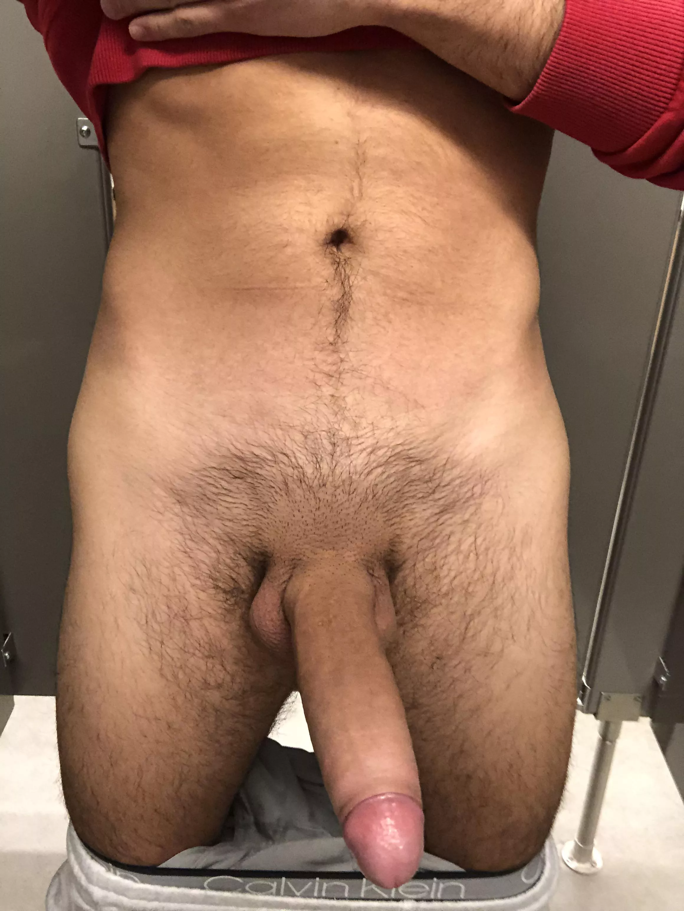 Are thick college guys hot?