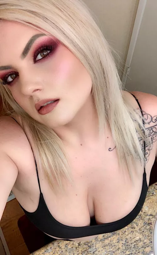 Hope you had a good hump day! 😏🥰