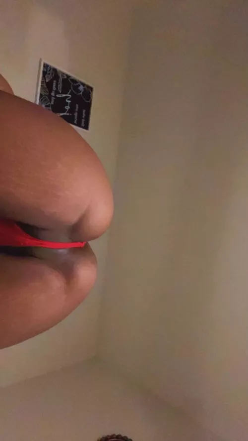 Is it too early to be sending nudes to strangers?