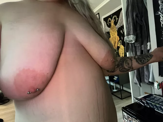 Just hanging out 😏