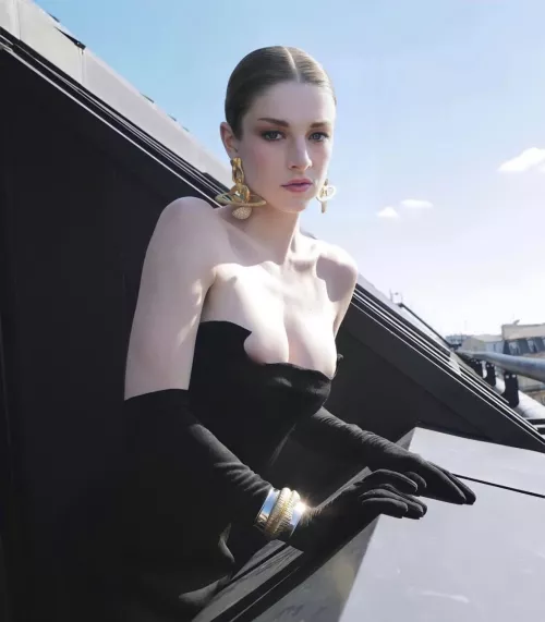 Let’s get so Bi for Hunter Schafer