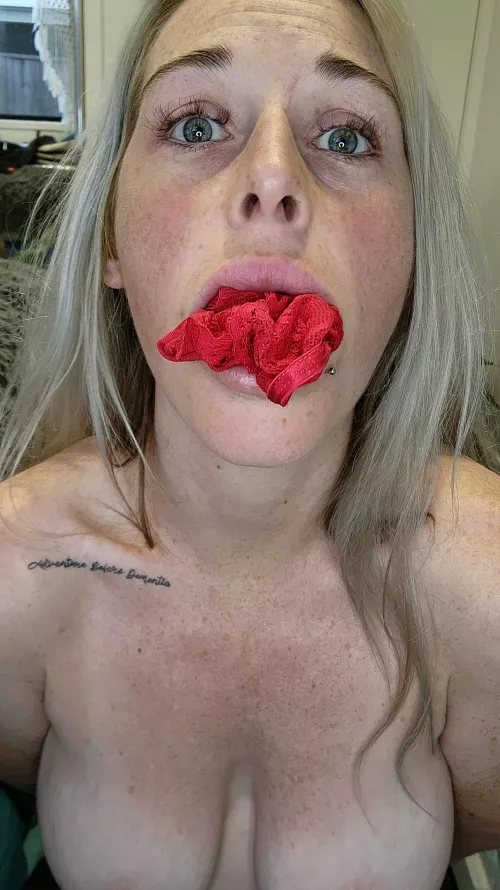 Lonely naughty Aussie busty blonde OF babe