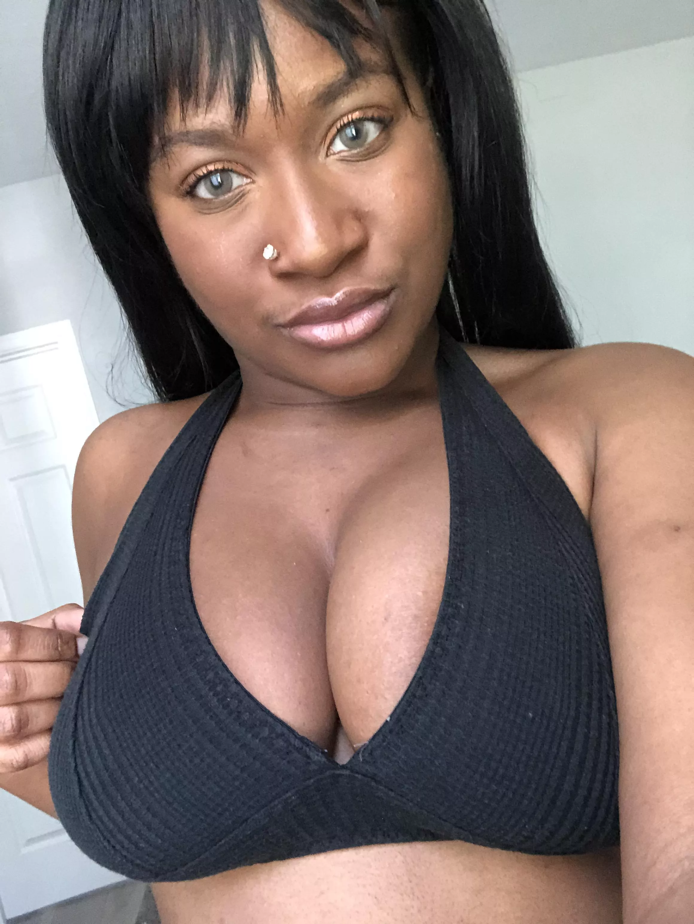 My holes need your attention