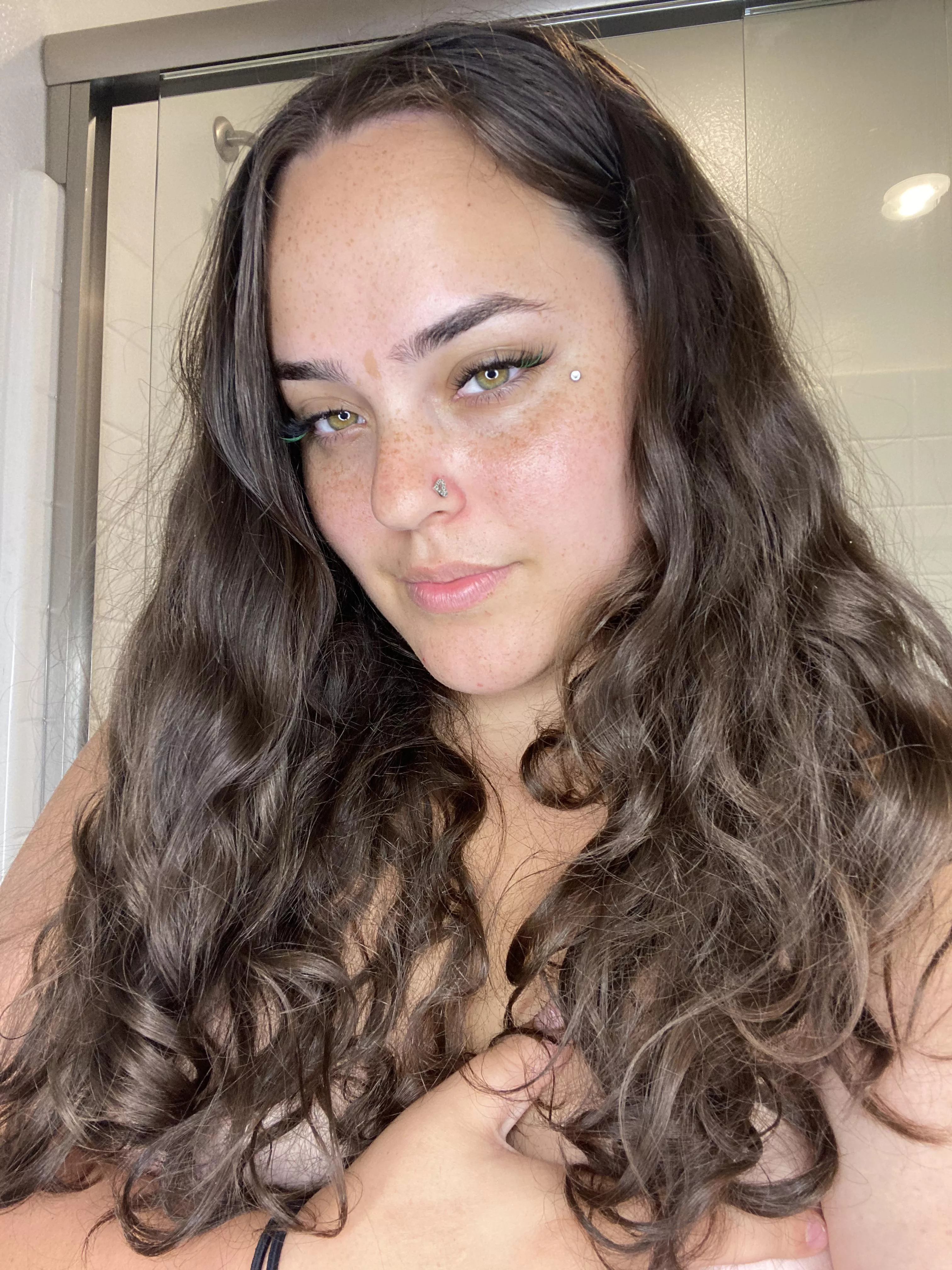 pre-shower selfie (;