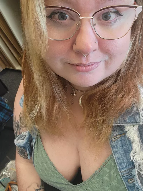 Super self conscious first post