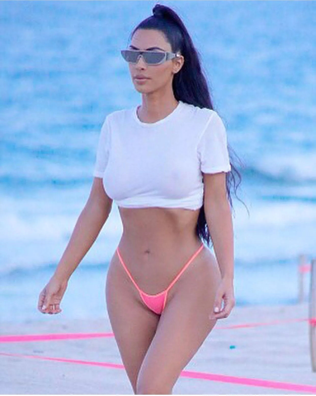 Taking my time stroking to my buddies young gf who looks like Kim Kardashian