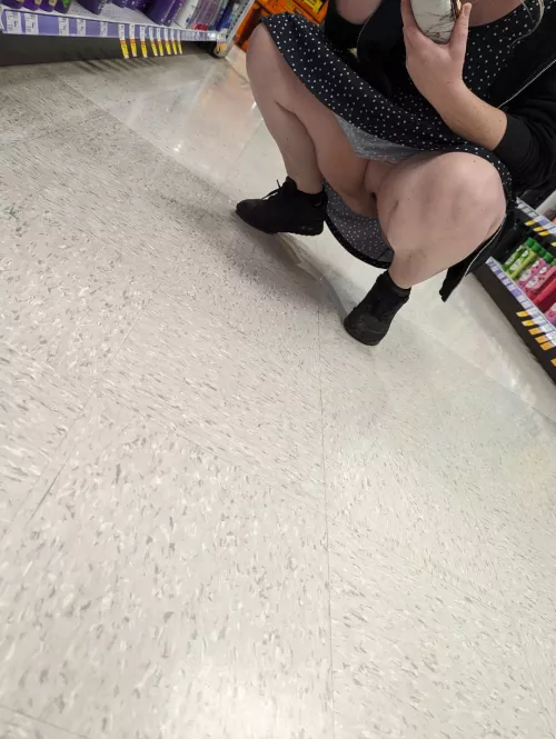 Wonder how many people could see my pussy.