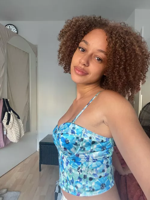 Would you date a mixed latina? f19