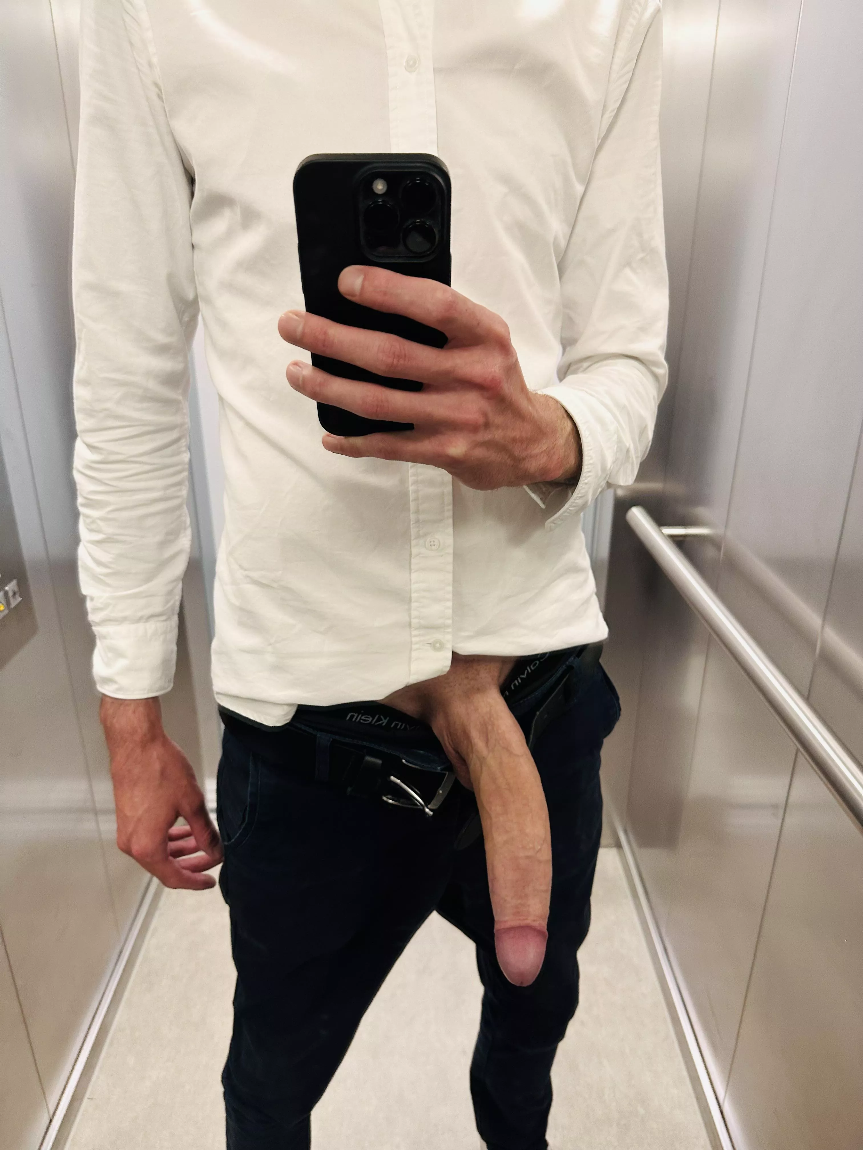 Yes i am the 9 inch guy she told you not to worry about😈