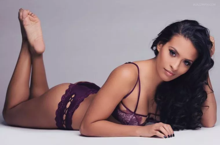 zelina vega