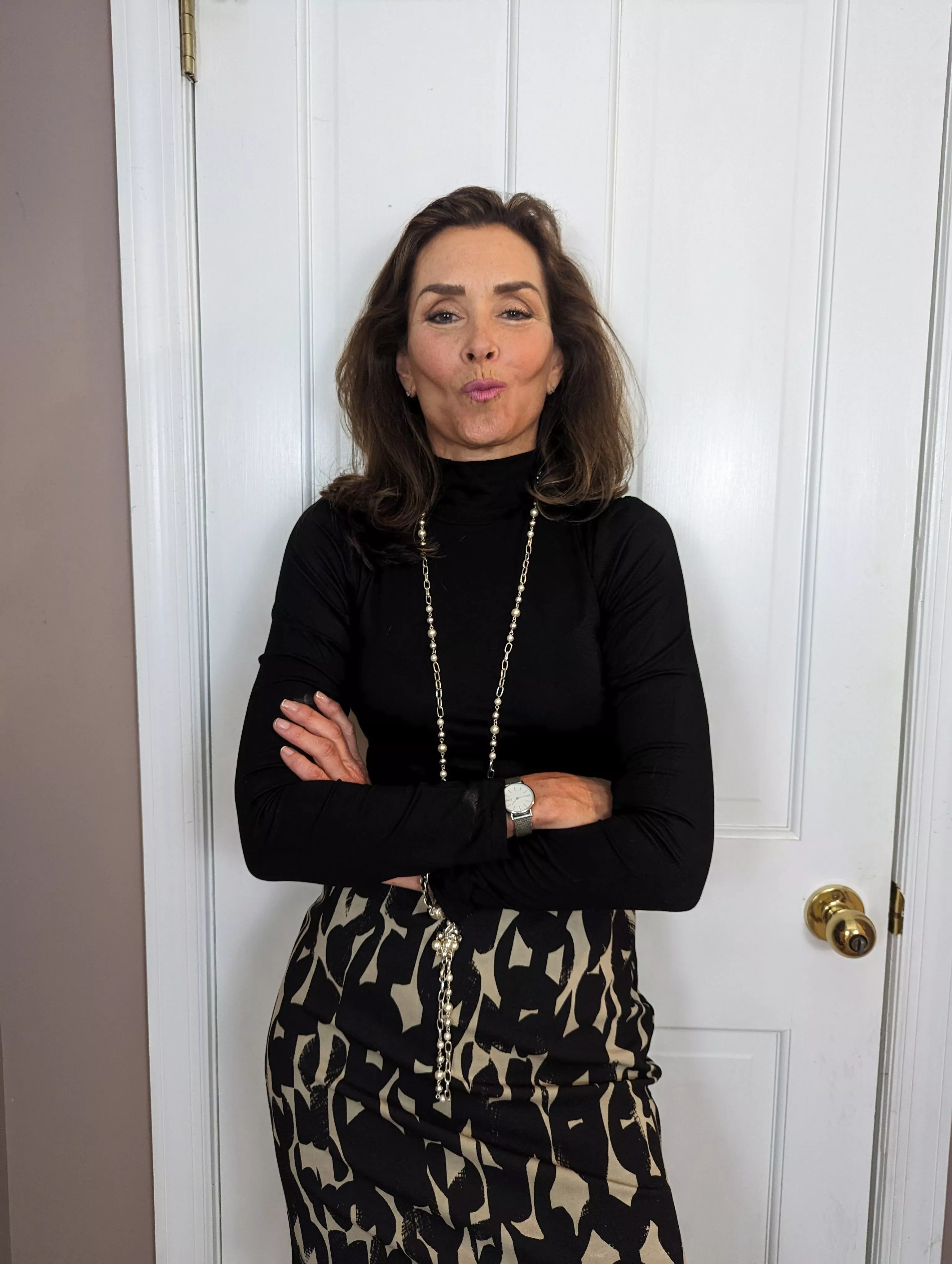 62f saying hi and want to see if you still would notice me with clothes on