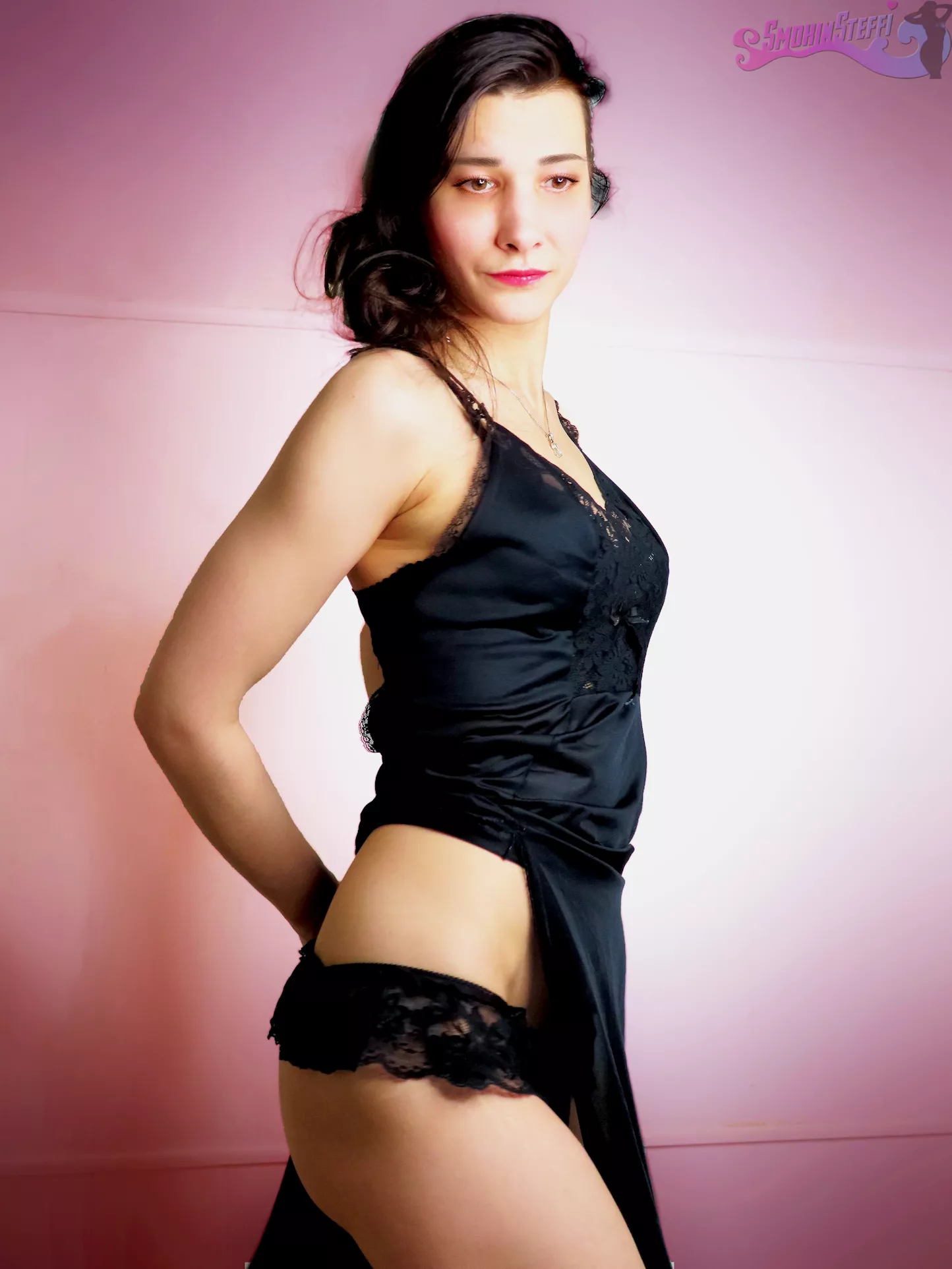 Do I look good in this shot? 🍓💋