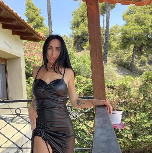 Here's me, dressed up in a new dress☺️ Hot or not?