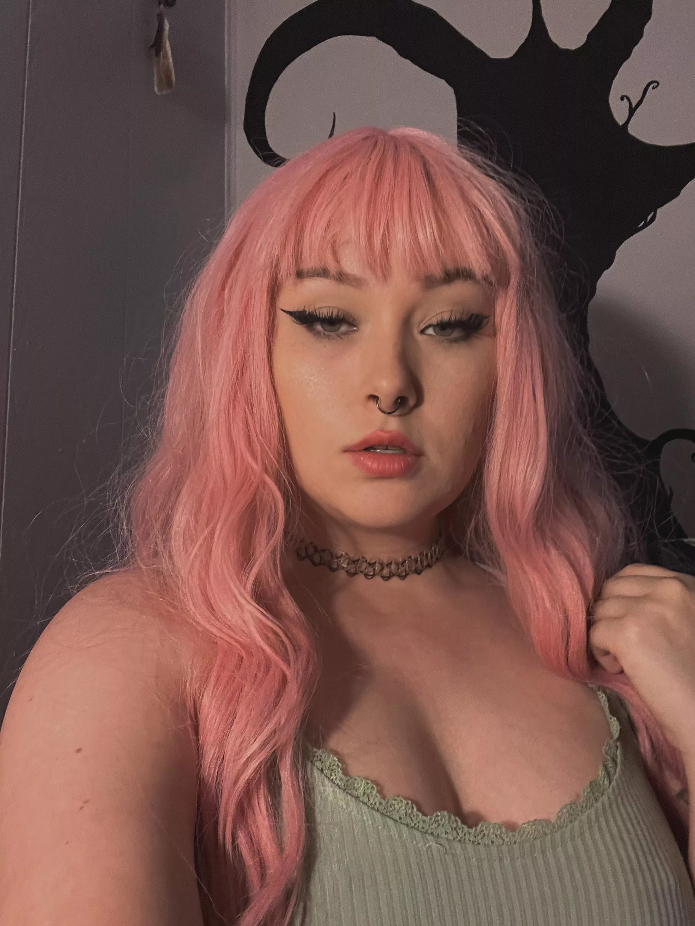 Hi , do you think I’m cute?