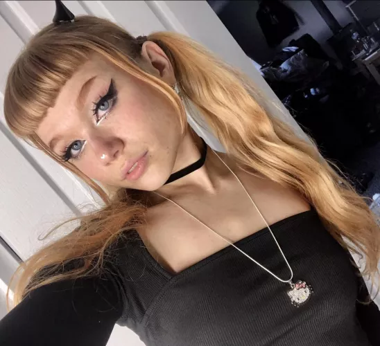 hope u can still see my freckles with my tan